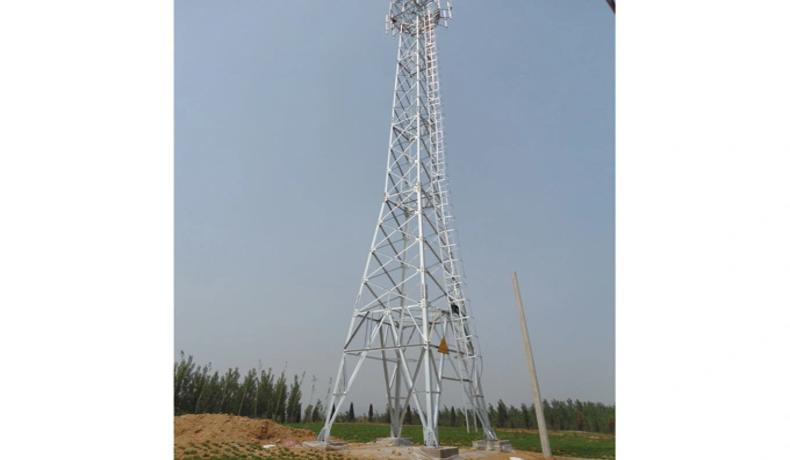 Avantages des tours en acier d'angle