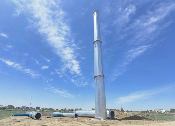 Pôle électrique en acier