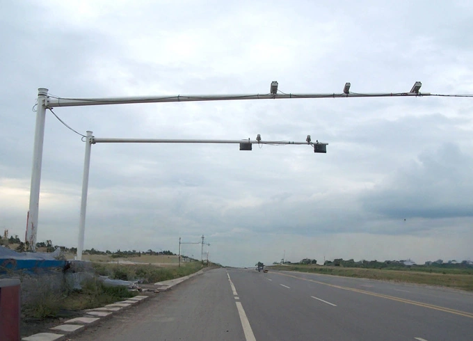 traffic light pole suppliers