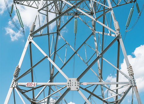 400 tour de ligne de transmission KV